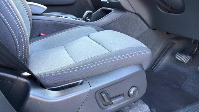 Volvo XC40 2.0 B3P Plus Dark 5dr Auto Petrol Estate